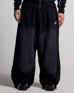 Pantalones Savage lavados en blanco y negro