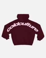 Sudadera con capucha curvada color rojo vino